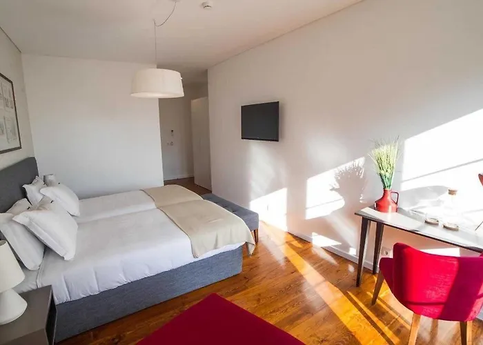 招待所 Bica Flh 4*